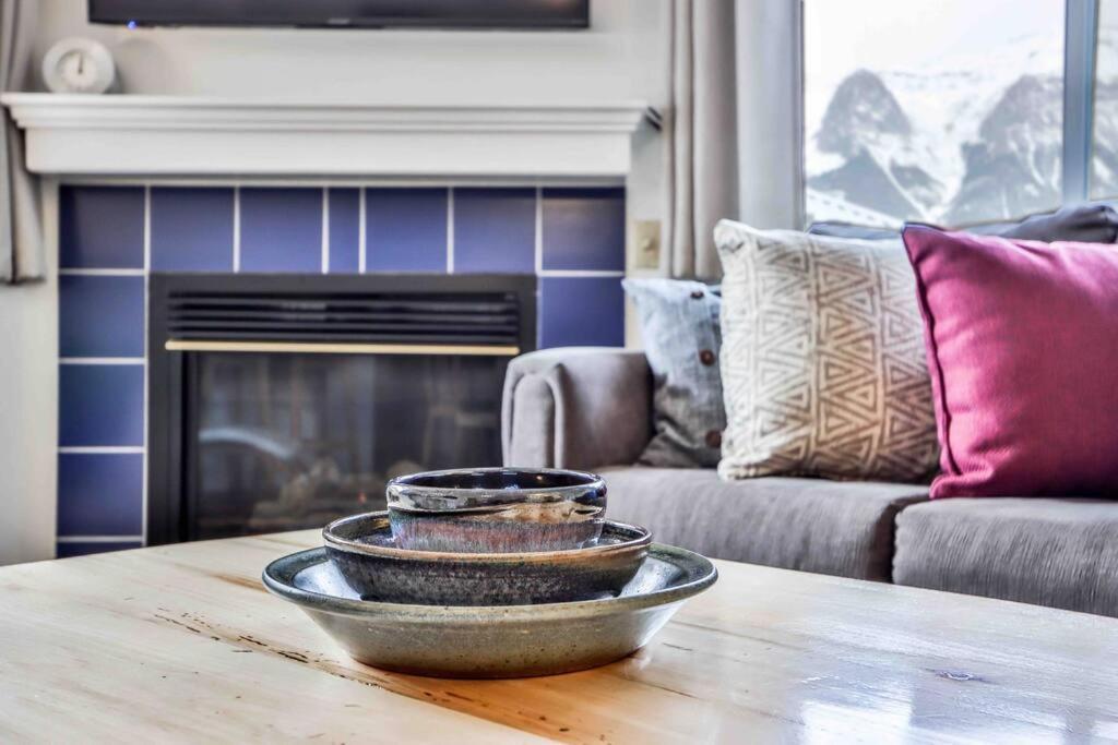 Ferienwohnung Big Mountain Views - Bright 2-Story Corner Unit Canmore Exterior foto